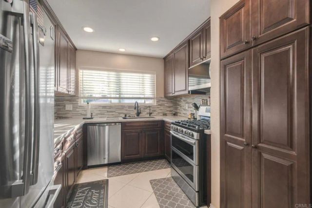 166 Mckinley St., Oceanside, CA 92056