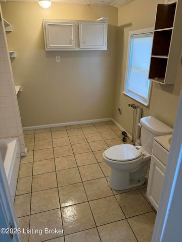 1721 Model Rd, Louisville, KY 40216