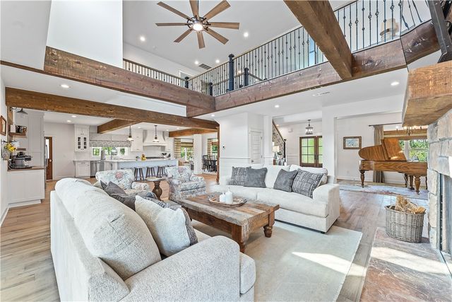 3203 W Quapaw Road, Rogers, AR 72758