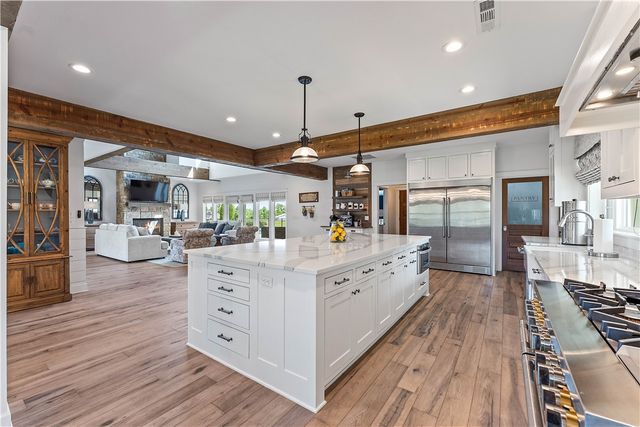 3203 W Quapaw Road, Rogers, AR 72758