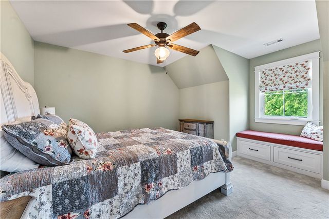 3203 W Quapaw Road, Rogers, AR 72758