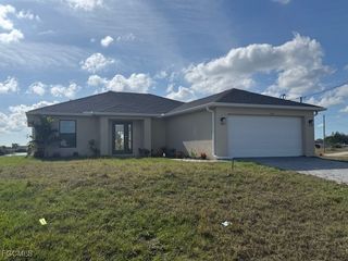 1324 NW 15th TER, Cape Coral, FL 33993