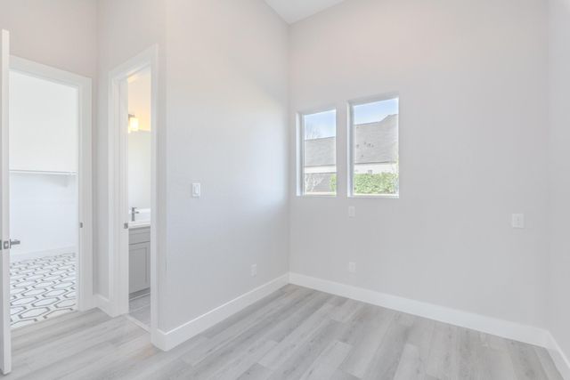 5 Edgewood Circle, Montgomery, TX 77356