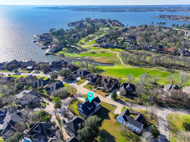 5 Edgewood Circle, Montgomery, TX 77356