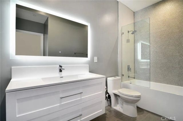 4829 Saloma Avenue, Sherman Oaks, CA 91403