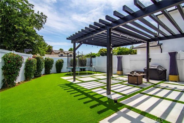 4829 Saloma Avenue, Sherman Oaks, CA 91403