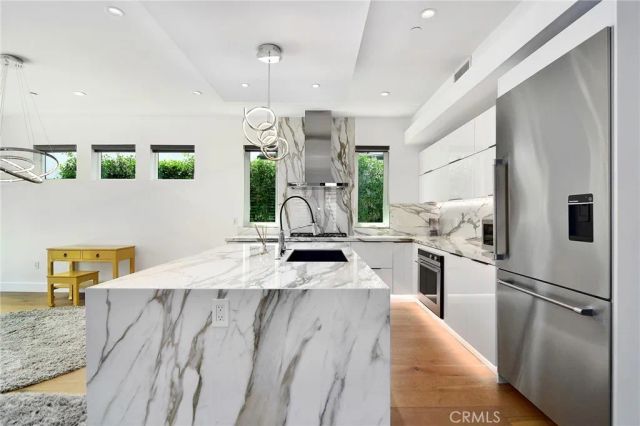 4829 Saloma Avenue, Sherman Oaks, CA 91403