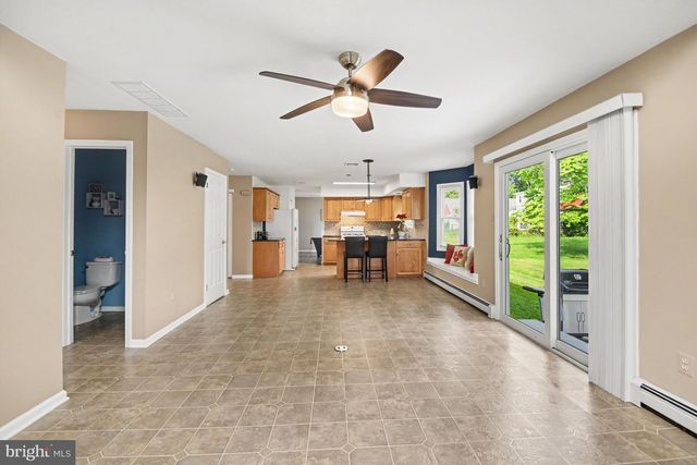 963 DICK AVE, Warminster, PA 18974