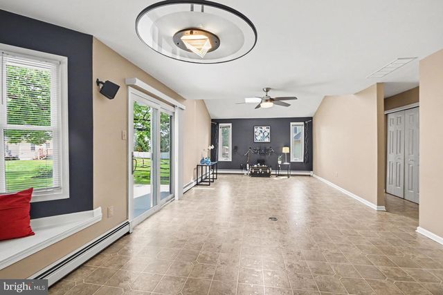 963 DICK AVE, Warminster, PA 18974