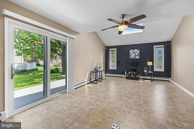 963 DICK AVE, Warminster, PA 18974