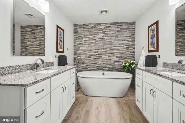 963 DICK AVE, Warminster, PA 18974