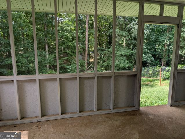 2073 Beechwood Drive SE, Conyers, GA 30013