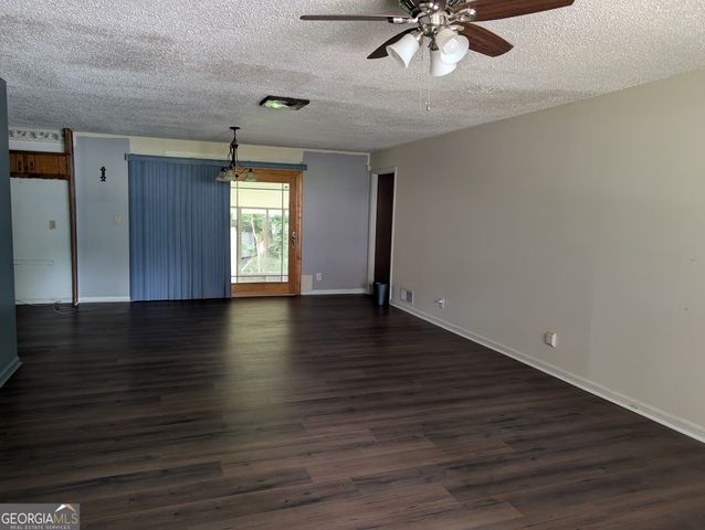 2073 Beechwood Drive SE, Conyers, GA 30013