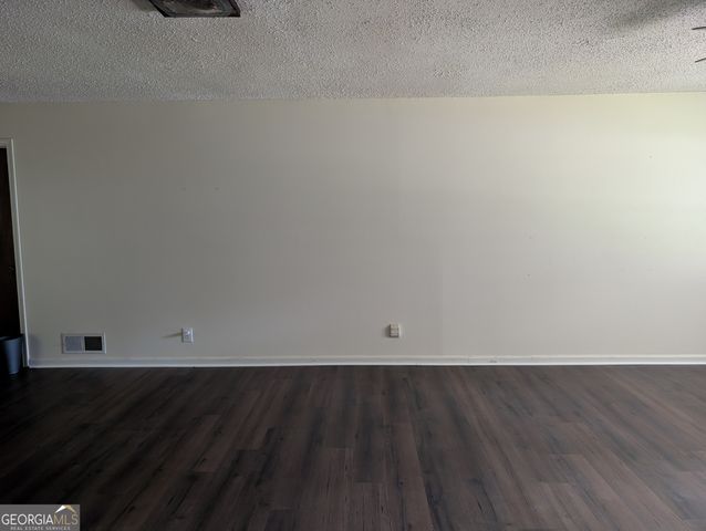 2073 Beechwood Drive SE, Conyers, GA 30013
