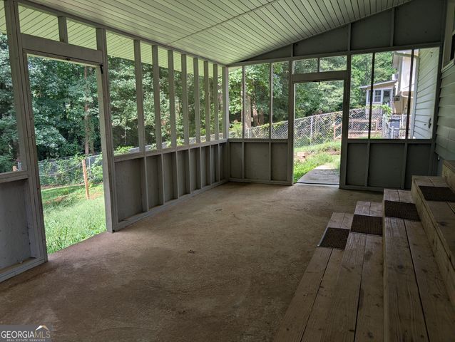 2073 Beechwood Drive SE, Conyers, GA 30013