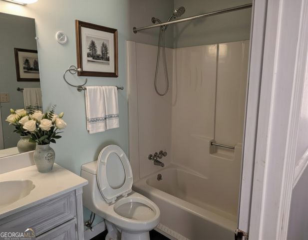 2073 Beechwood Drive SE, Conyers, GA 30013