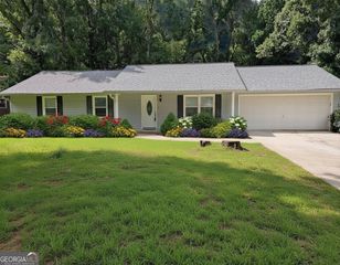 2073 Beechwood Drive SE, Conyers, GA 30013
