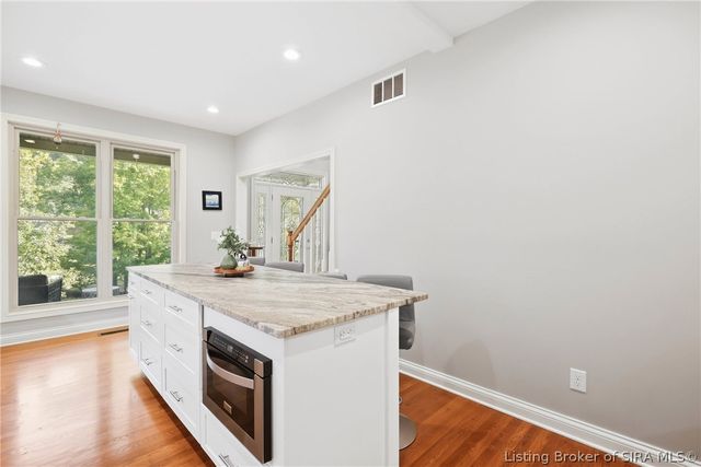 2707 Clearstream Court, New Albany, IN 47150