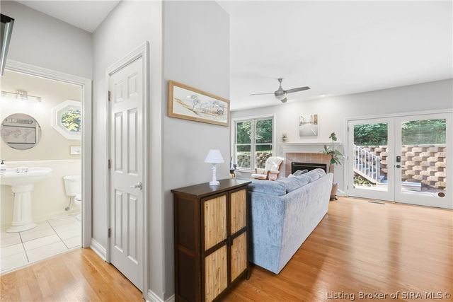 2707 Clearstream Court, New Albany, IN 47150