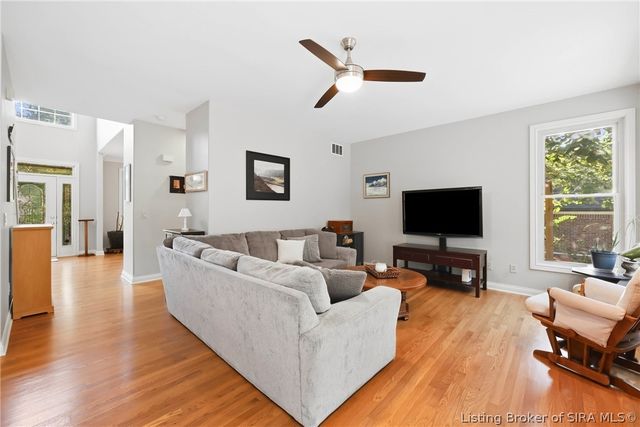 2707 Clearstream Court, New Albany, IN 47150