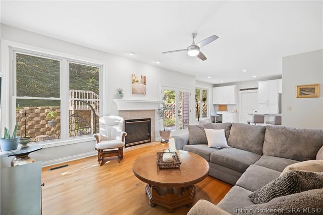 2707 Clearstream Court, New Albany, IN 47150