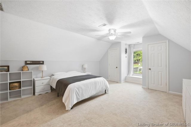 2707 Clearstream Court, New Albany, IN 47150