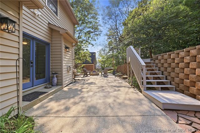 2707 Clearstream Court, New Albany, IN 47150