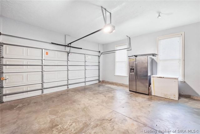 2707 Clearstream Court, New Albany, IN 47150