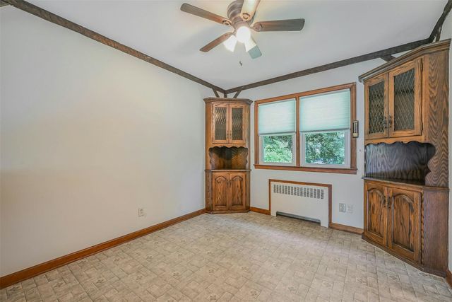33 Chestnut Street, Huntington, NY 11743