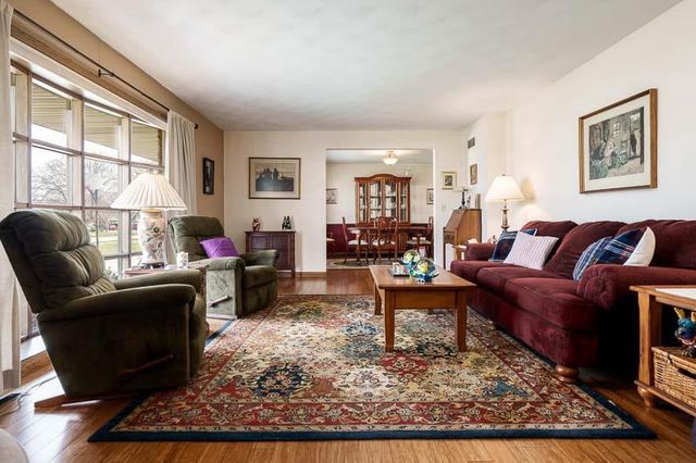 726 E Petunia Lane, Beloit, WI 53511