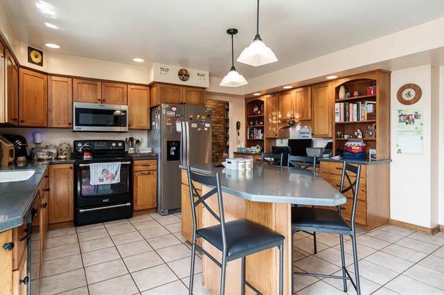 726 E Petunia Lane, Beloit, WI 53511