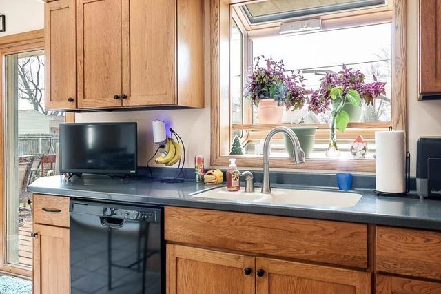 726 E Petunia Lane, Beloit, WI 53511