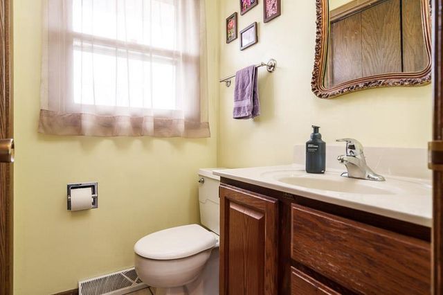 726 E Petunia Lane, Beloit, WI 53511