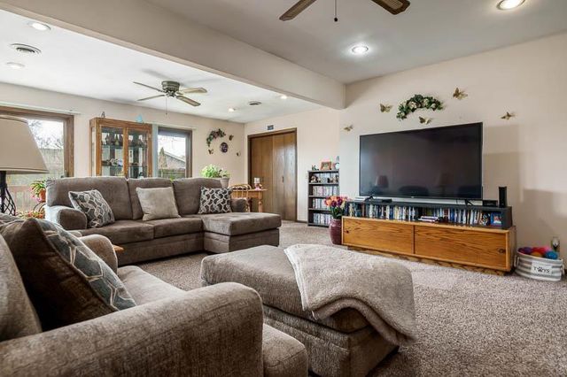 726 E Petunia Lane, Beloit, WI 53511