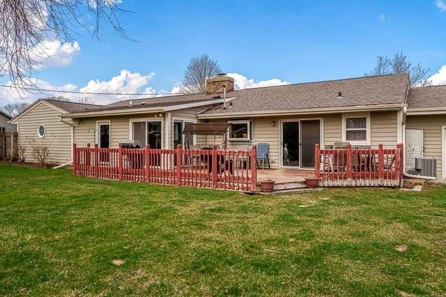 726 E Petunia Lane, Beloit, WI 53511