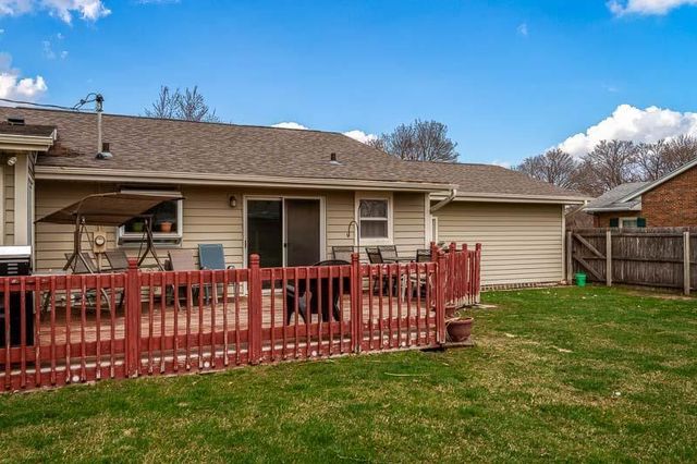 726 E Petunia Lane, Beloit, WI 53511