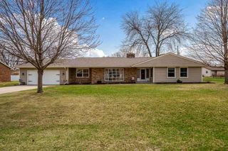 726 E Petunia Lane, Beloit, WI 53511