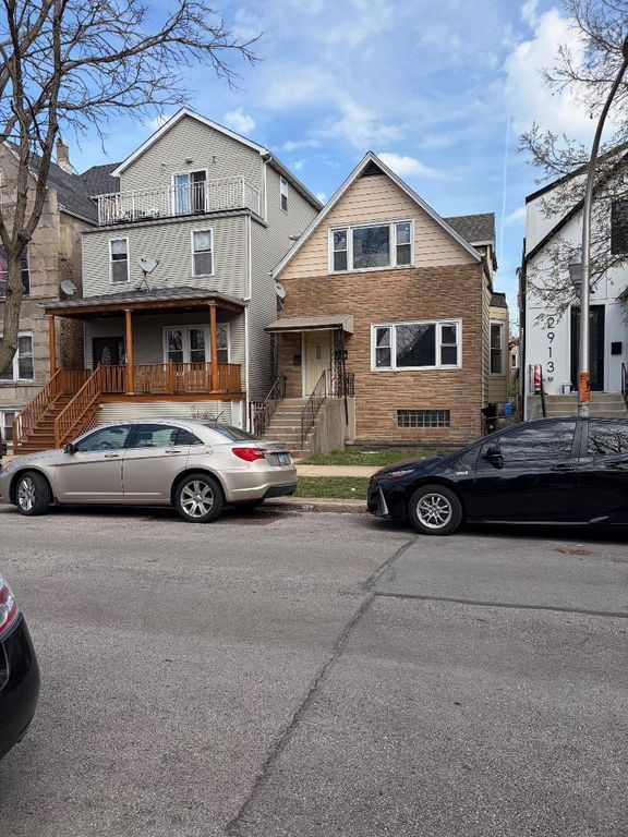 2915 N Spaulding Avenue, Chicago, IL 60618