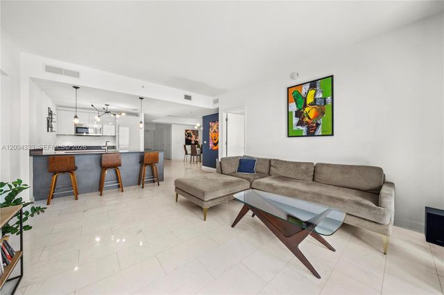 1010 Brickell Ave 3904, Miami, FL 33131