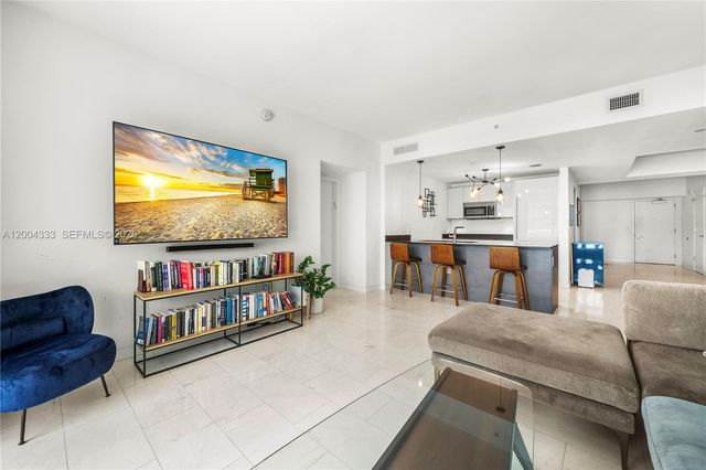 1010 Brickell Ave 3904, Miami, FL 33131