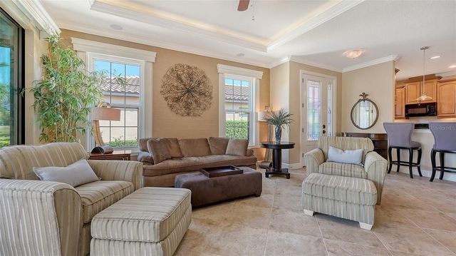 5352 VACCARO COURT, Bradenton, FL 34211