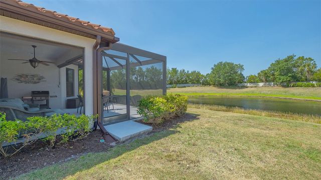 5352 VACCARO COURT, Bradenton, FL 34211