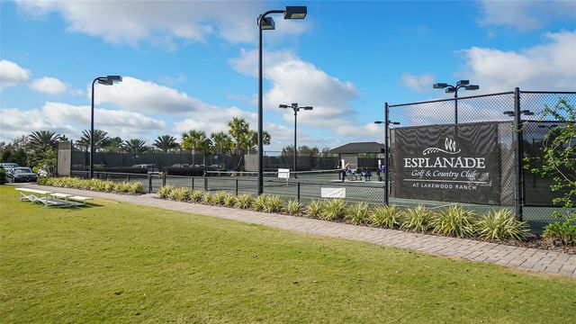 5352 VACCARO COURT, Bradenton, FL 34211