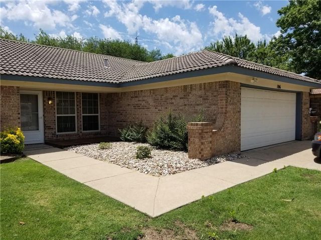 106 Iberis Court, Arlington, TX 76018