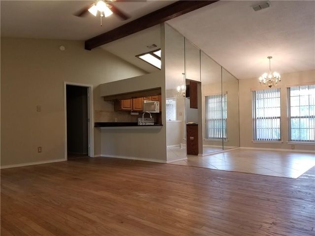 106 Iberis Court, Arlington, TX 76018