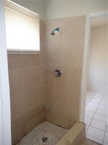 2204 Atlanta Street 3, Hollywood, FL 33020