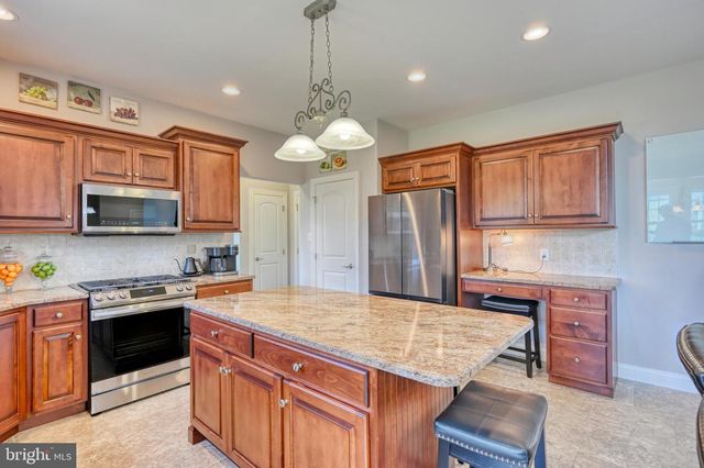 138 CONNECTICUT AVE, Reading, PA 19608