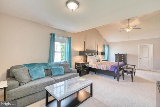 138 CONNECTICUT AVE, Reading, PA 19608
