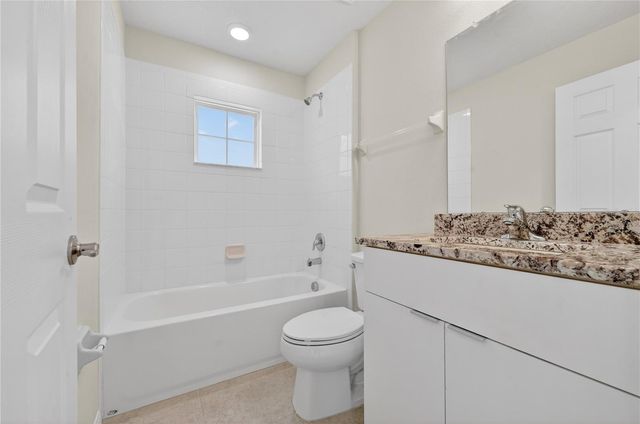 176 HOLLY VILLAGE DRIVE, Davenport, FL 33837