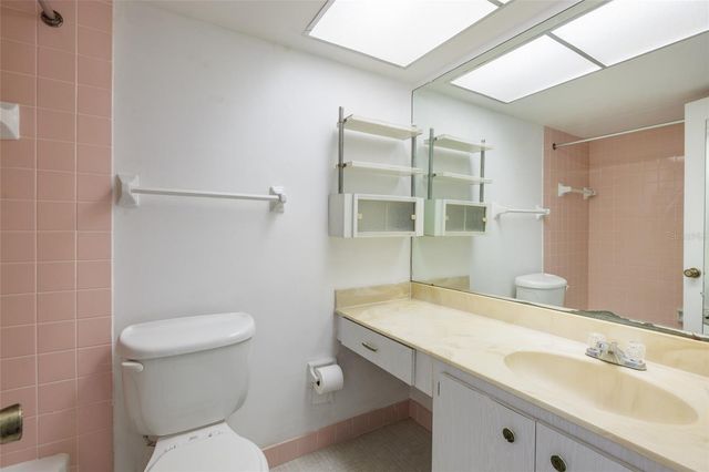 4715 BAY STREET NE 222, St Petersburg, FL 33703